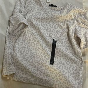 Womens Gray and white shirt